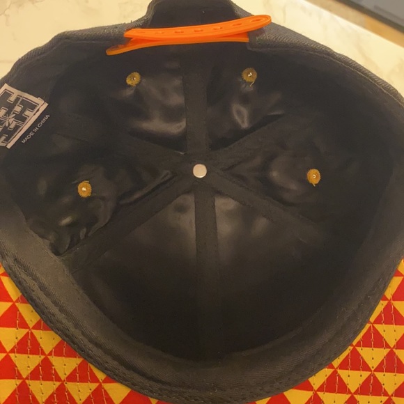 Hawaii’s Finest Kamehameha snap back cap - Picture 9 of 9